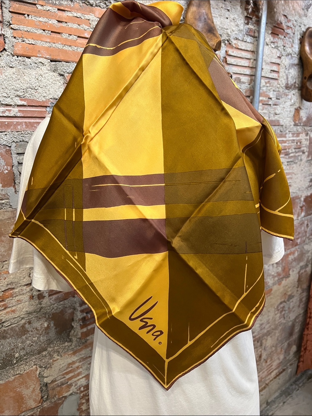 Vintage Vera Neumann square deadstock mustard / brown scarf large Logo